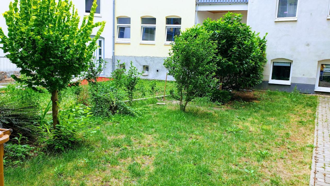 Room In City Center Halle With Shared Bathroom & Kitchen - Free Wifi, Netflix, Ipad & Ground Floor Экстерьер фото