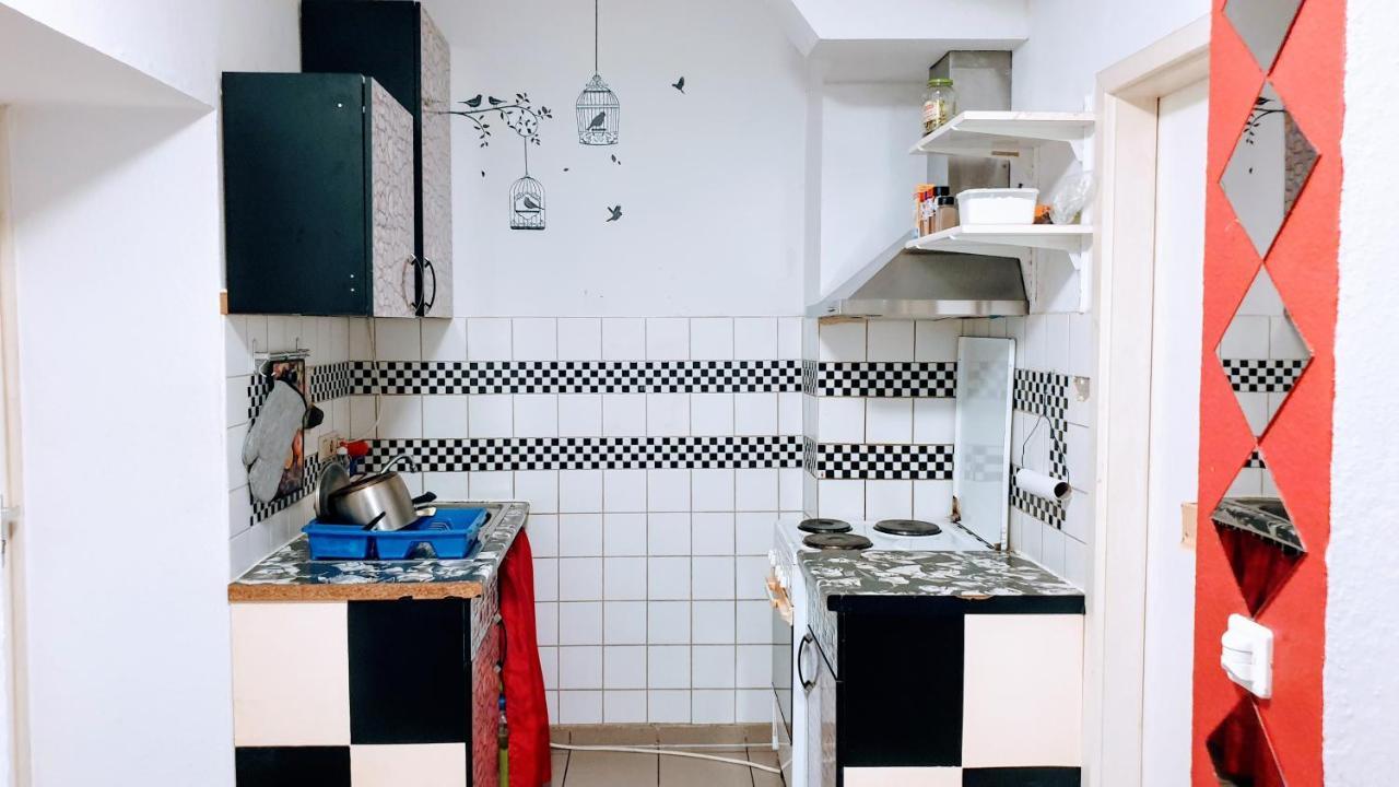 Room In City Center Halle With Shared Bathroom & Kitchen - Free Wifi, Netflix, Ipad & Ground Floor Экстерьер фото